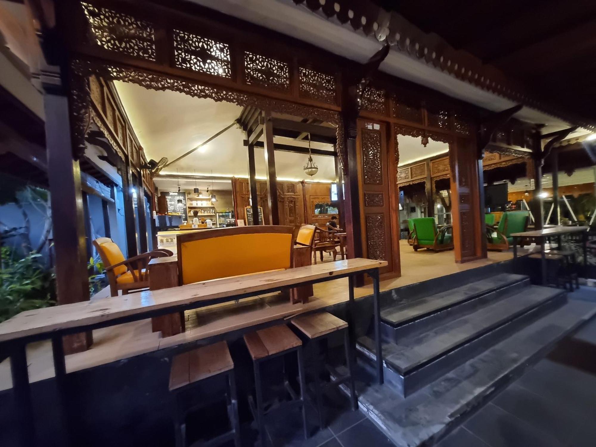 Omah Nayan Hotel Maguwo Екстериор снимка