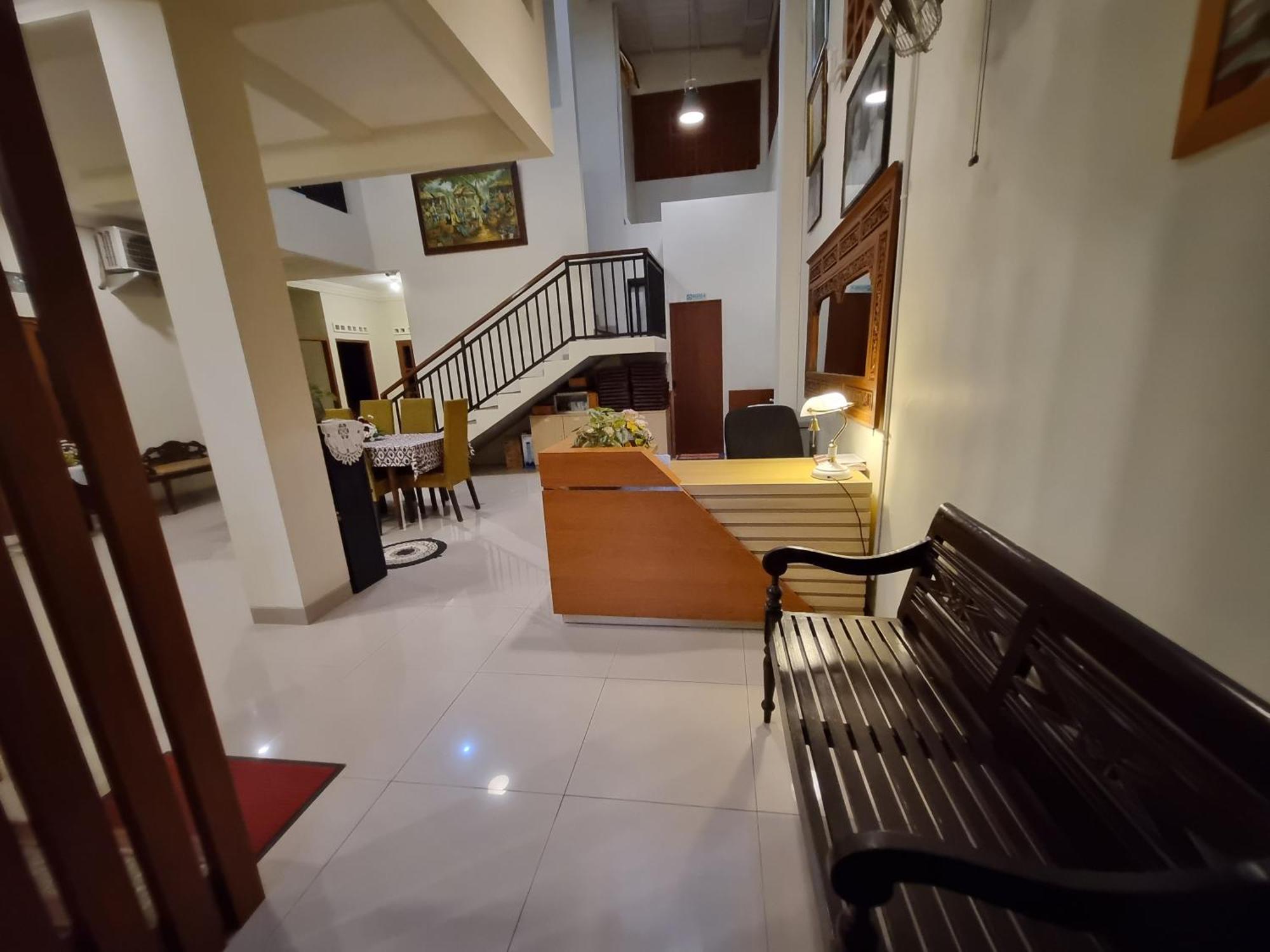 Omah Nayan Hotel Maguwo Екстериор снимка