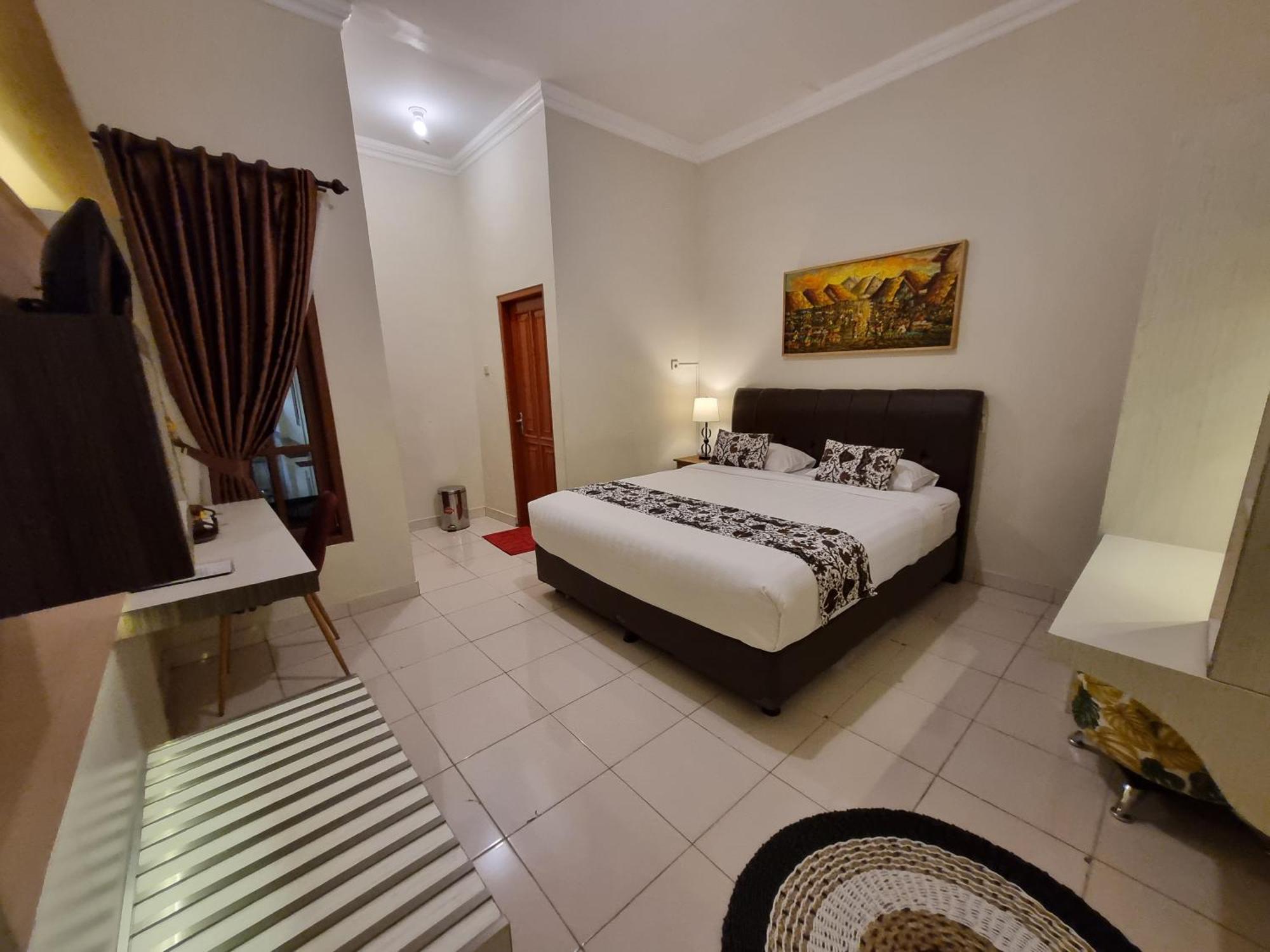 Omah Nayan Hotel Maguwo Екстериор снимка