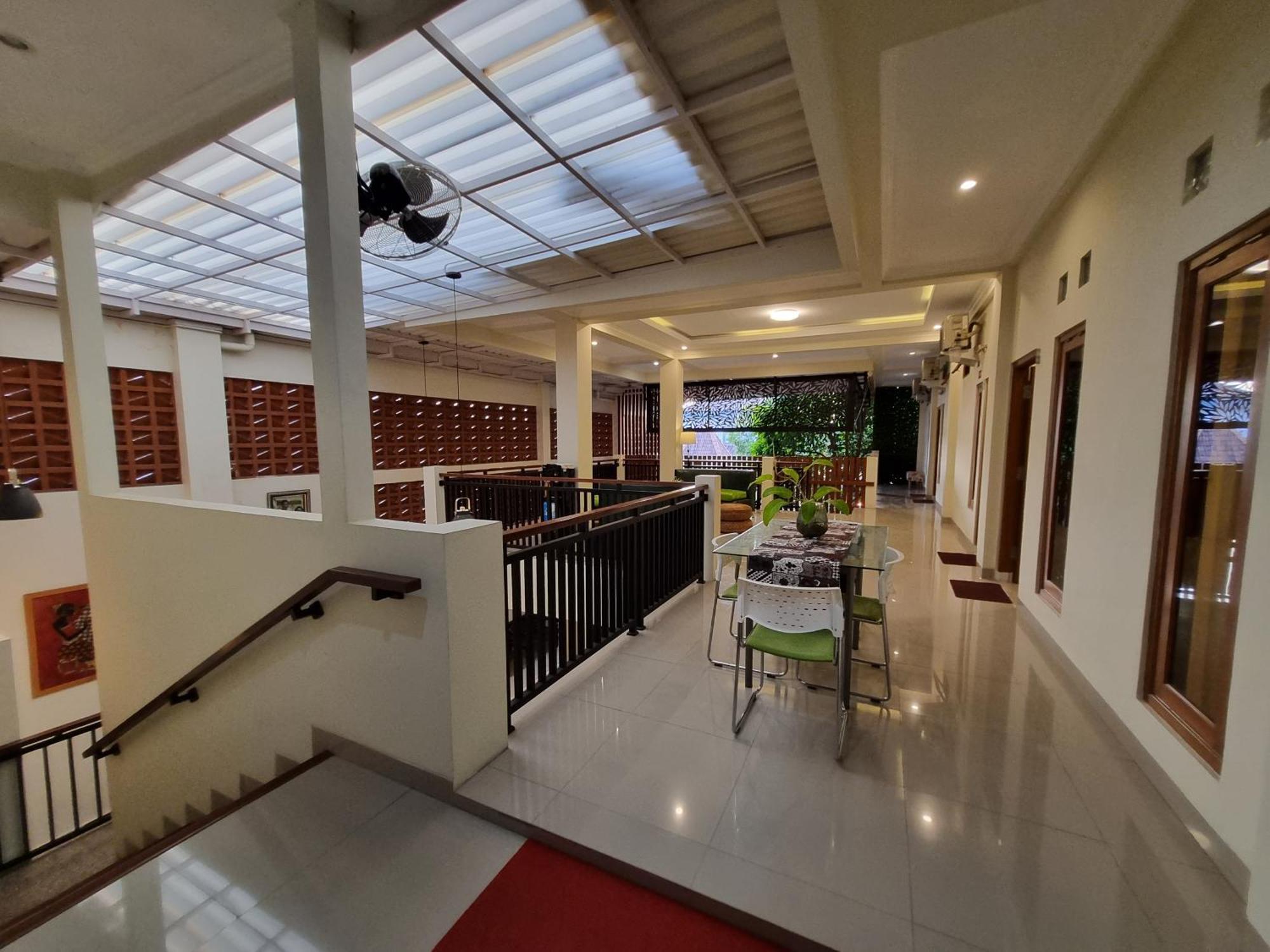 Omah Nayan Hotel Maguwo Екстериор снимка