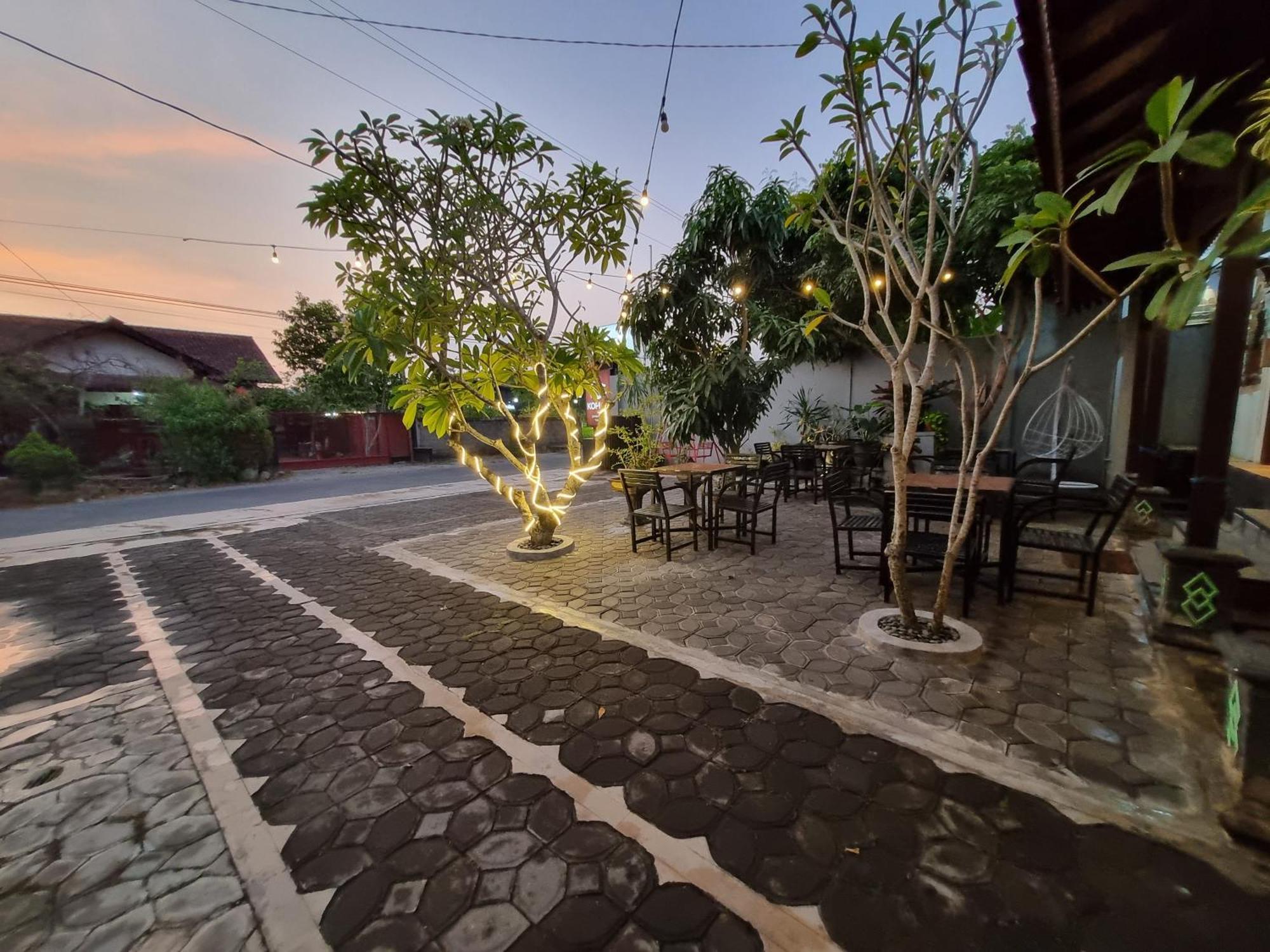 Omah Nayan Hotel Maguwo Екстериор снимка